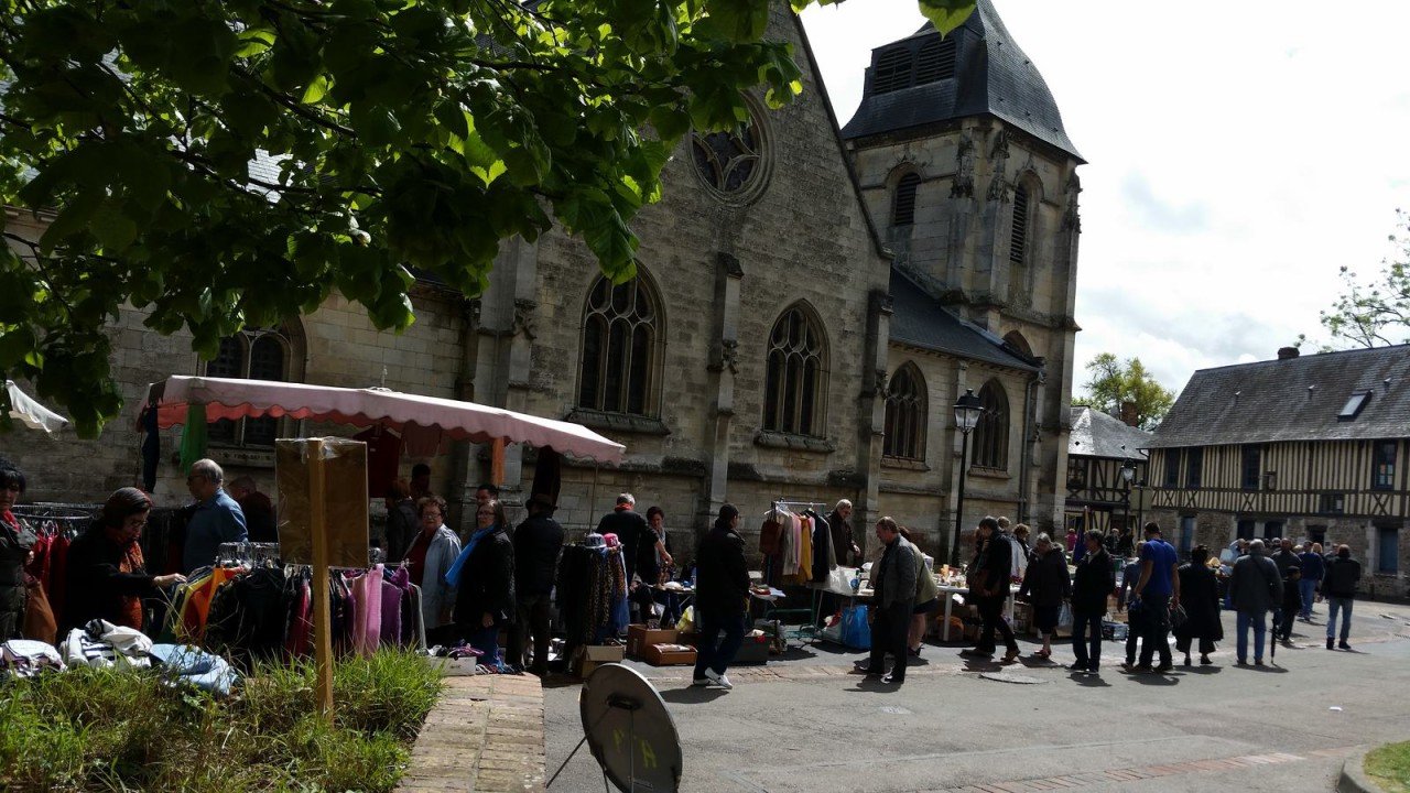 Foire à tout – Mai 2015 Foire à tout – Mai 2015